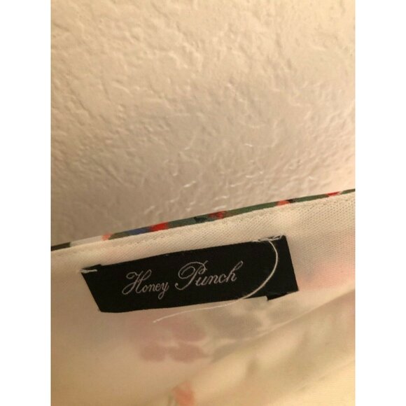 Honey Punch White Floral Romper Ruffle Shorts Thin Straps Women's Small - Picture 4 of 5